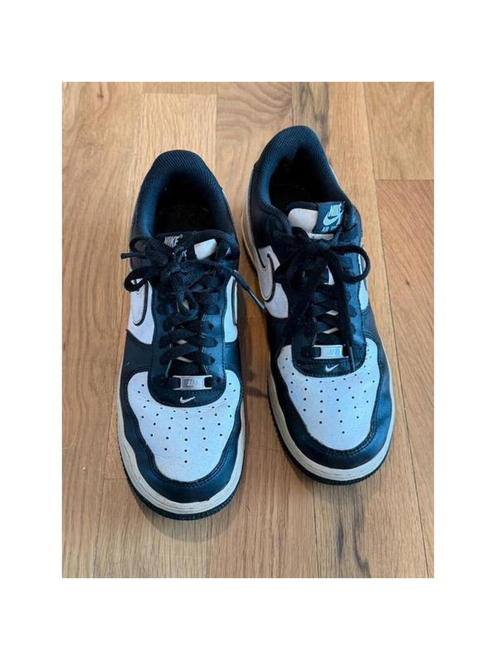 Nike Air Force 1 “07” panda men’s size 8 - read